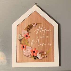 Decorative MOM wall sign